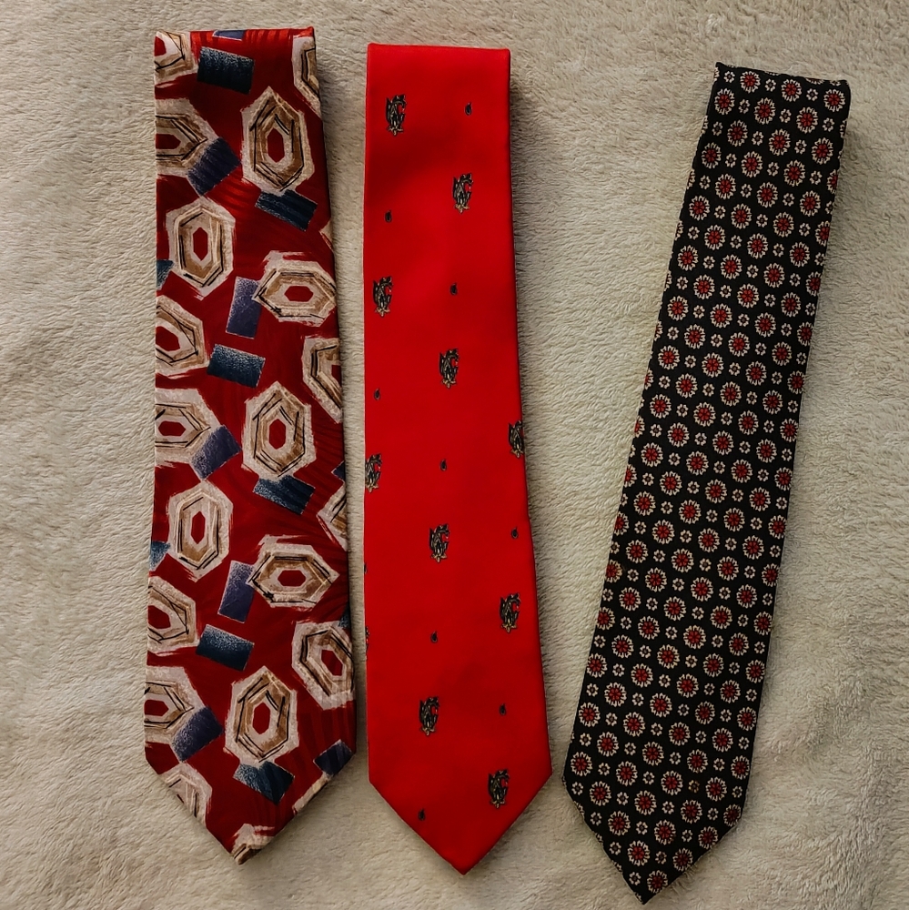Tom James Neck Ties (2) +1 Free Club Room Tie - Silk